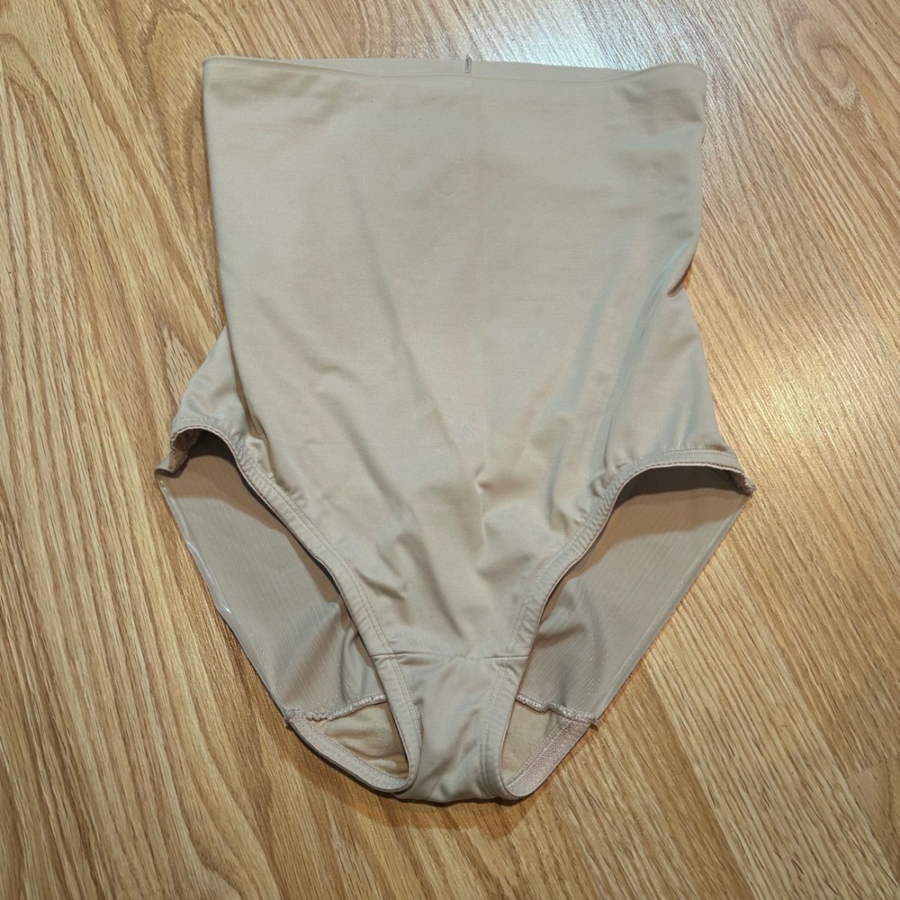 Cupid High Waist Tummy Control Shapewear Brief Nude Tan Style 5625 Size Medium‎